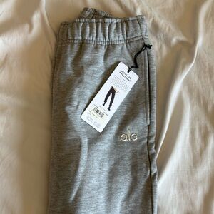 ALO Accolade Sweatpant - Men’s Medium